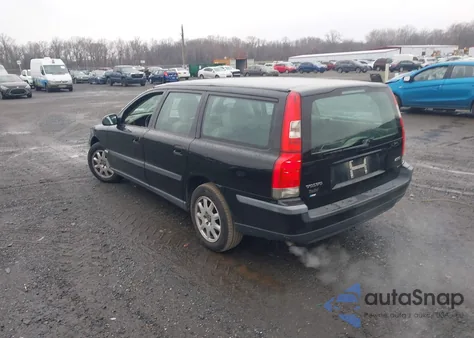 2001 Volvo V70 2.4/2.4 M Sr (Discontinued) из США, поврежденный, VIN YV1SW61R311132666
